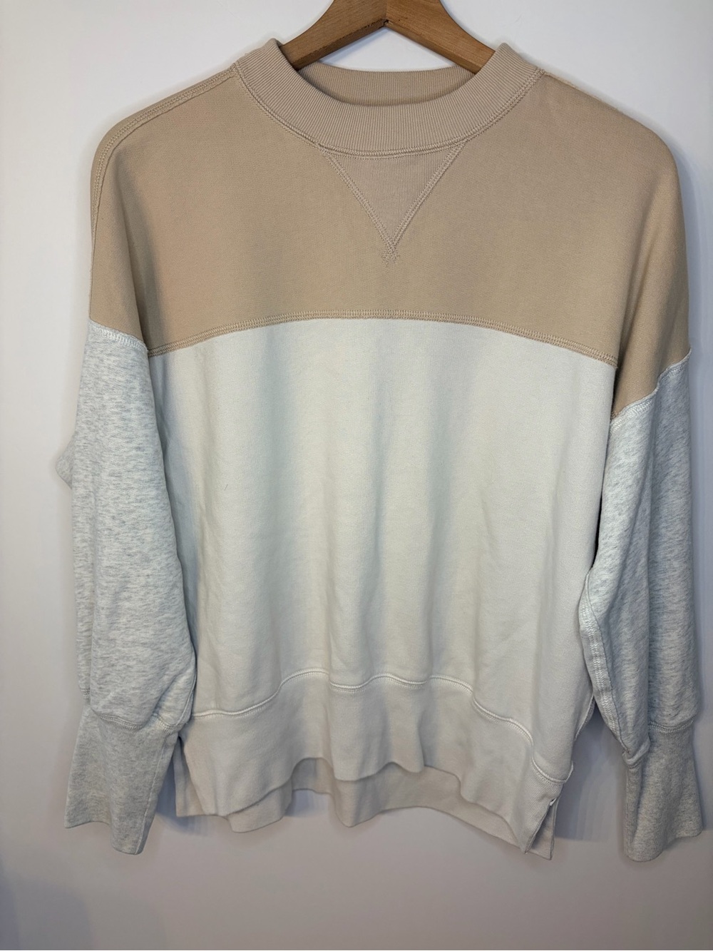 Abercrombie & Fitch Women’s Color Block Sweatshirt, Size Small